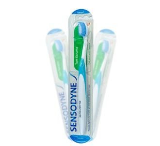 Мягкая зубная щетка Sensodyne Full Protection